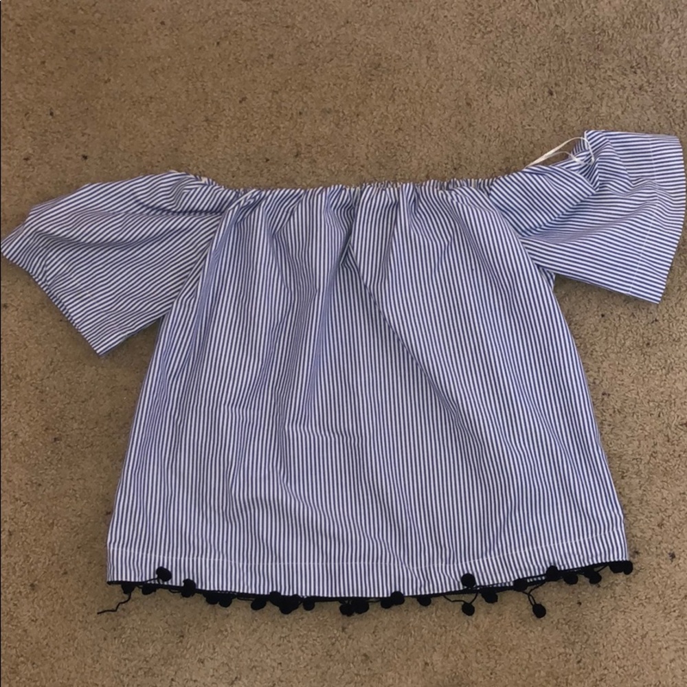 Style envy, off the shoulder top